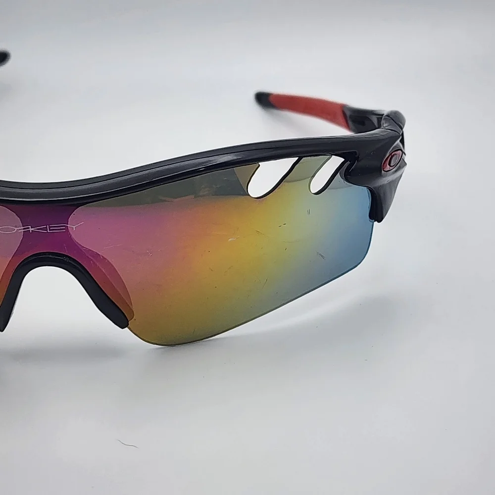 Oakley Radarlock Black & Red Sunglasses, Case, & Dust Bag